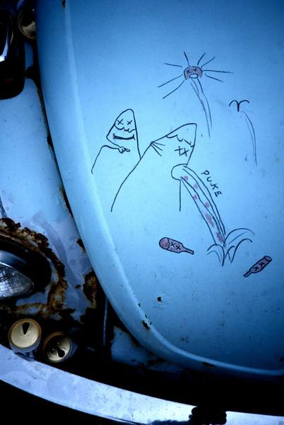 Pig's rusty VW....tagged!