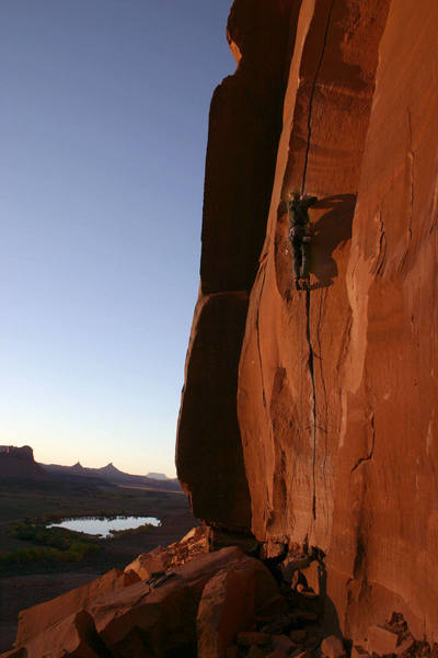 Eddie getting the last bit of light for the day. October 22, 2006.<br>
Photo: Dave Fiorucci