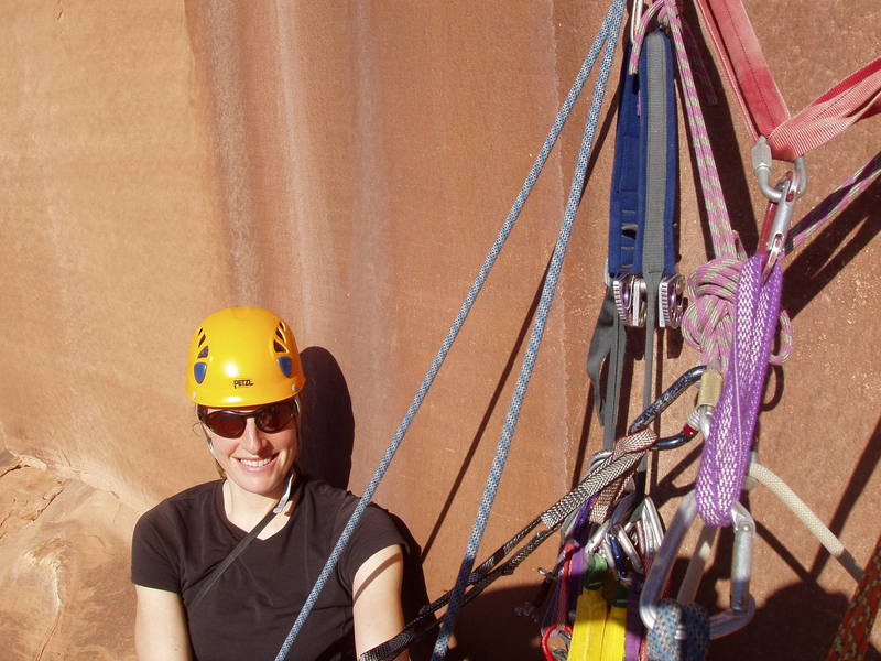 Lisa enjoying the sun on el Gooney Bird! No more rain, for a couple hours atleast.