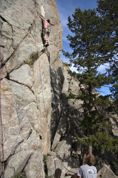 Mark climbing to the left of Grins to get a start for Last Laugh.<br>
<br>
Photo: Dave Fiorucci.