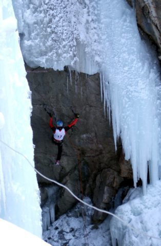 Evgeny Krivosheitsev competing in Ouray 2008.