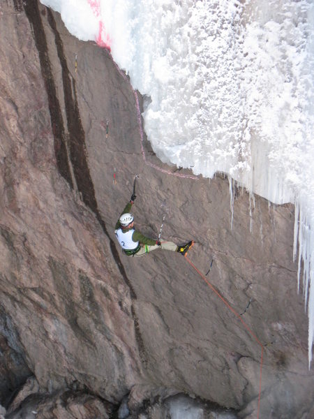 A master of ice and rock, as well as the oldest competitor, Guy Lacelle works his way up the comp route. 