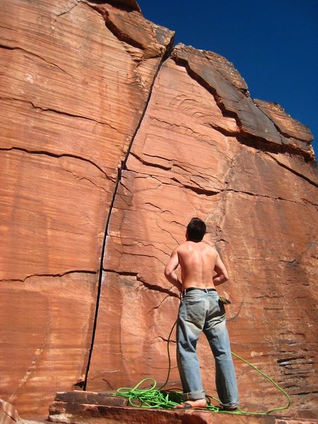 Flaking the rope at the base of Atman