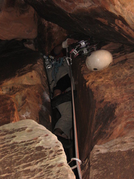 Should've brought some lube - going for the crux squeeze on pitch 1 of Community Pillar. At 6'7" & 220 lbs, this took some time...