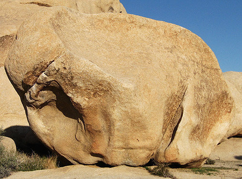"Belly Roll" climbs the crack on the left.<br>
Photo by Blitzo.