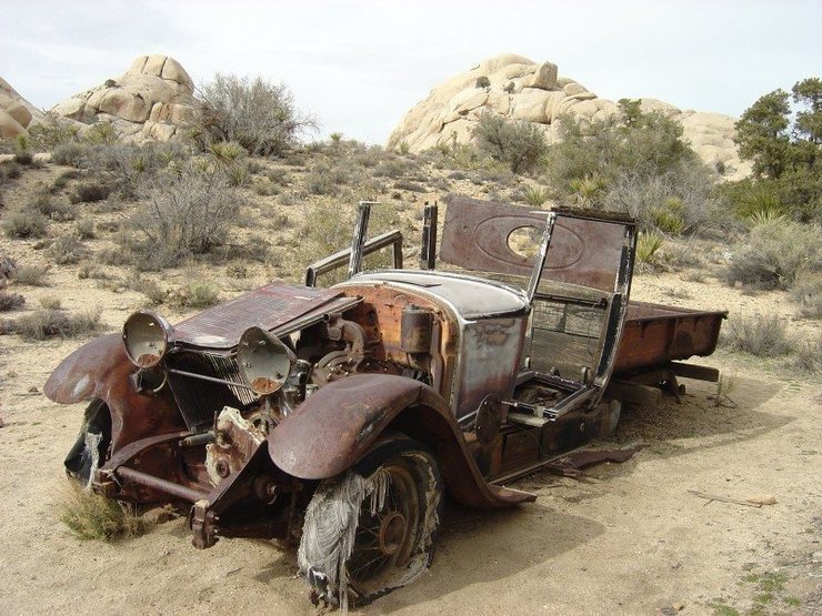 One of the many cool things about this park... Maybe an early 30's pickup? Anyone a car buff?