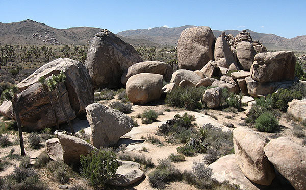 Stonehenge from Maverick Boulder.<br>
Photo by Blitzo.