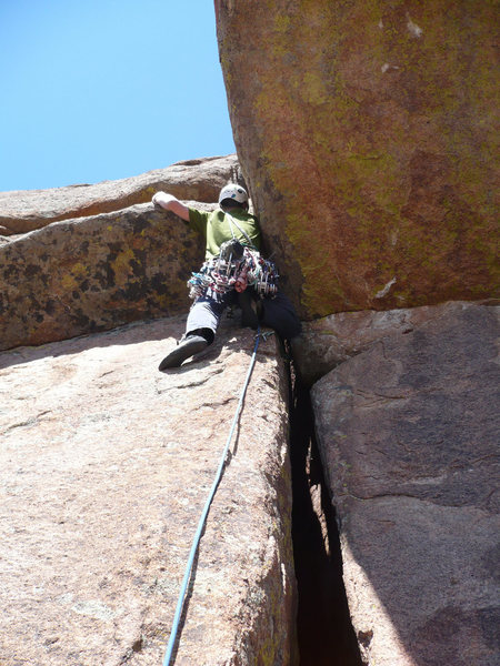 Ben Hobgood leading the start of pitch 2.