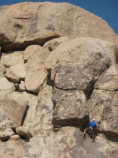 Climber following on Fun Stuff (5.8), Joshua Tree NP