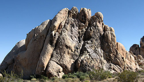 Crows Nest-North Face in sunlight.<br>
Photo by Blitzo.