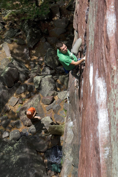 Isaac Therneau redpointing the Flake Route. May '08. Photo: Darin Limvere.