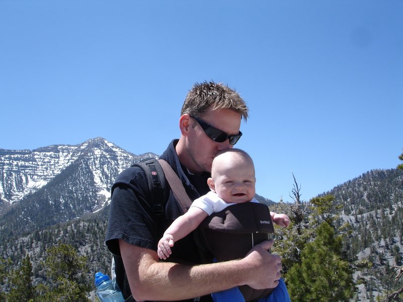 My friend David, and cutie son, Quinn.<br>
5/30/08.