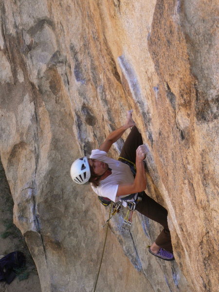 Setting up for the crux. Darin Limvere, Photo: Dan the Mormon