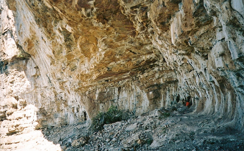 The Celebrity Cave from the right