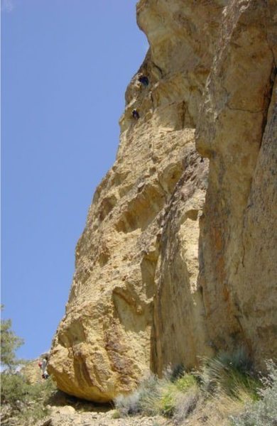 JohnK belaying Kara to the first pitch anchors of Round River.