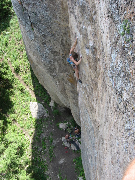 I think this rail up and to the right towards the end is what is considered off route... or maybe just easier.