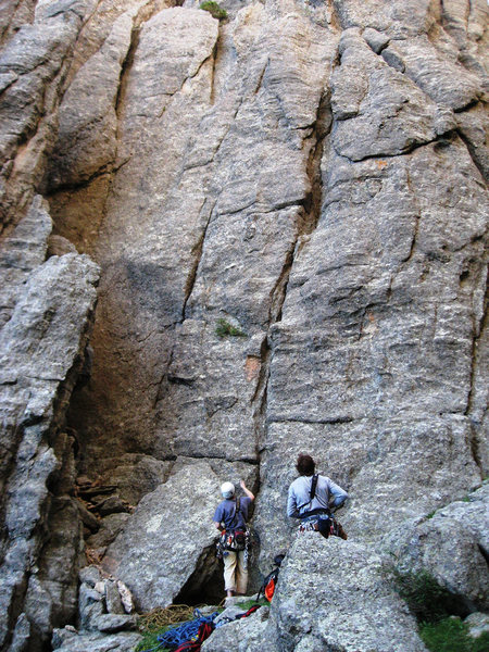 Is this it??? I didn't really want to "climb" that dirty gulley over to the left to the belay ledge... Photo Aaron Costello.