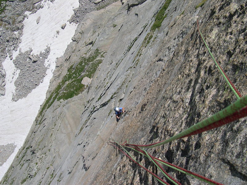 The incredible "half circle" pitch. Joan cranking on the great finger