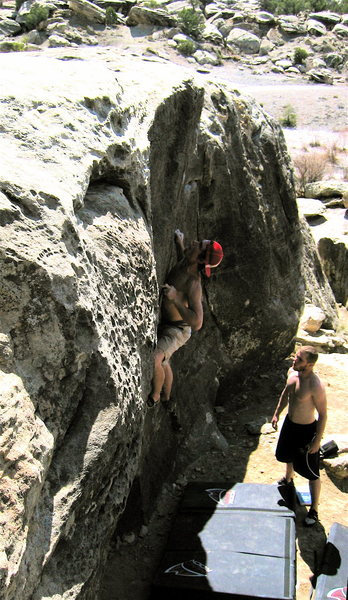 Anyone know what route this is? It's in the first main area of Land of a Thousand Boulders. Is this the Daisy boulder?