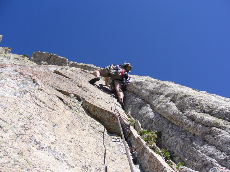 Giggles' handcrack crux on pitch 4. Sweet... ...Some crimpers insidet the crack!
