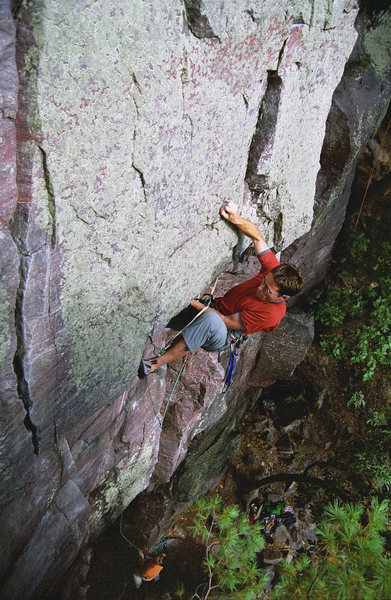 Devils Lake. Henning Boldt pulling the roof on Wooger's Woof. September '08.