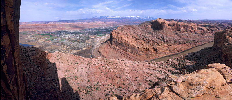 Looking out over Moab and the Colorado River from the summit of the Point of Moab.<br>
<br>
What a fantastic place!