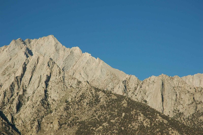 The North Ridge follows the obvious right skyline of Lone Pine Peak. The ridge line dropping to the left and then towards the camera is the North East Ridge which is also supposedly quite good but requires a lot more hiking and thus a significantly longer day.