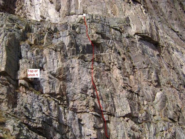 The general line of the 2nd half pitch #1. 5.10b.