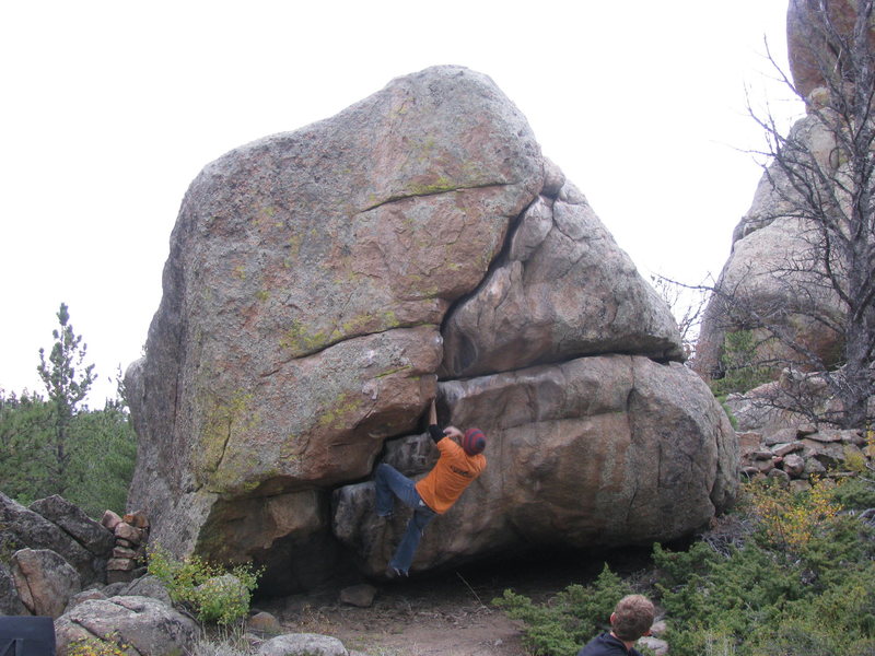 Justin Edl doing laps on the fun warm up the Urinal.
