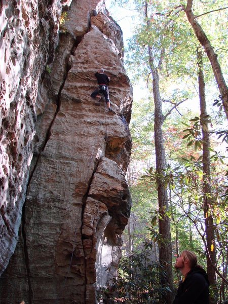 Ben on "Family Tradition" 5.10 on the Volunteer wall. Fun climb that gets a bit sandy up high. October '08.