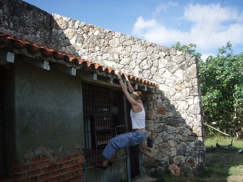 "Buildering" in Jibacoa, Cuba. Beware of what you may fall onto...