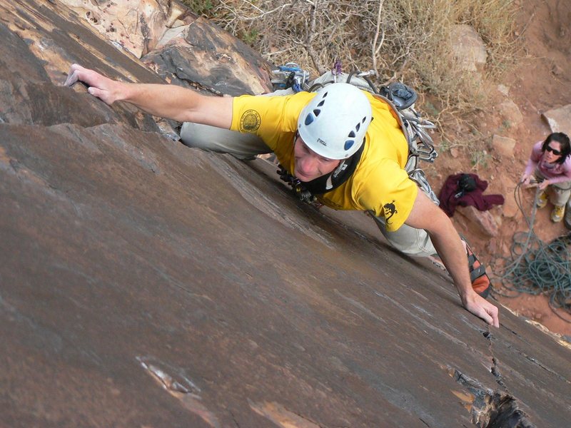 Bill nicely utilizing the twin cracks of the route. November 2008.