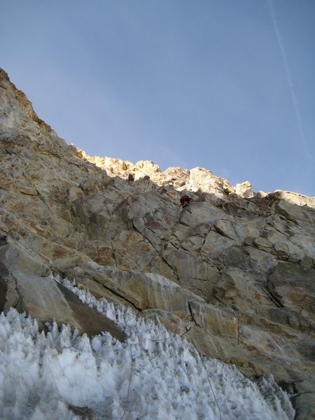 Part of our 16-pitch rap on volcanic choss, Black Spider Mt. Hood