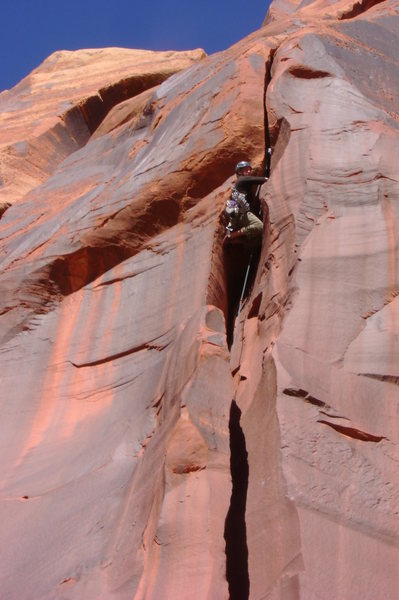 Double kneebars and double fist jams on the crux bulge. Sweet!