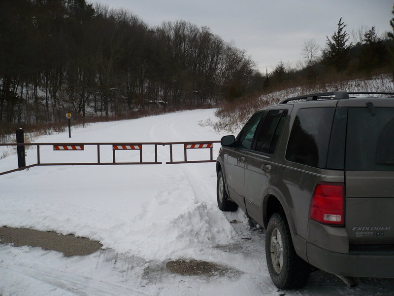 They closed the road to the Group Camp area and Quall Wall. Dec. 13th 2008.<br>
<br>
We walked in.