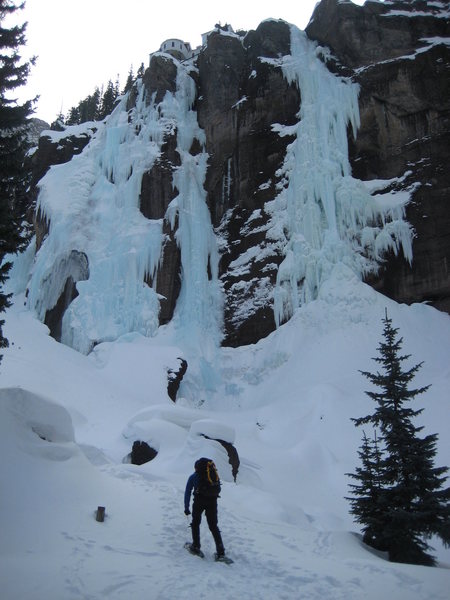 Picture of me approaching. Was unable to attempt due to climbers on and waiting.