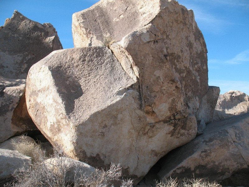 The Undertaker Boulder, Joshua Tree.