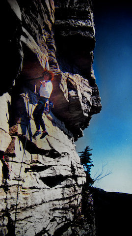 Luke Childers doing the one arm hang on the Traps classic "Shockey's Ceiling" the GUNK'S New Paltz, NY.