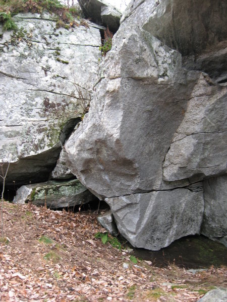 Several great problems on this little boulder detached from the main headwall