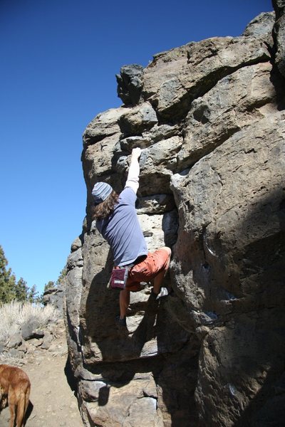 Moving through the overhang on Problem 5 V1+