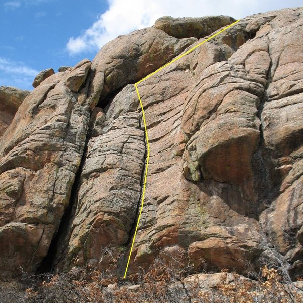 Look Mom, No Friends (5.7), Far Rock, Tres Piedras, NM.