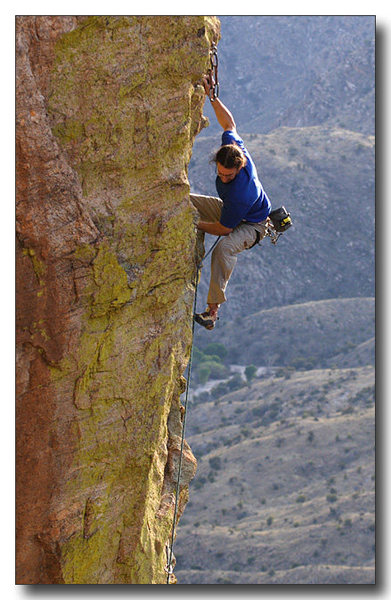 Adam Block joins the elite group who have sent King's Arete (5.13a).<br>
<br>
Complete photo series:  http://www.pbase.com/segan/adam