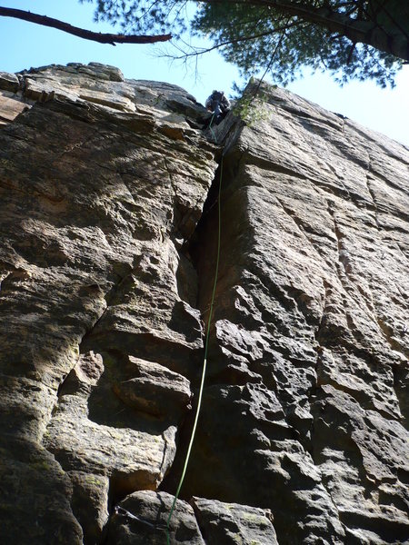 Chris Keller leading Wiskey Chimney<br>
<br>
photo by: John Knoernschild