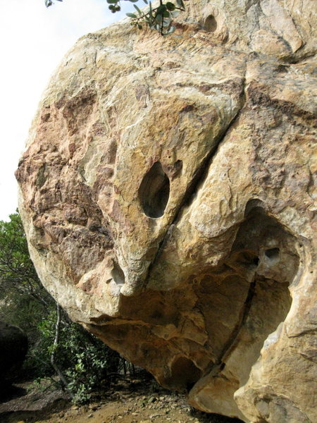 Sudden Fear starts just below the hueco in the center of this shot.