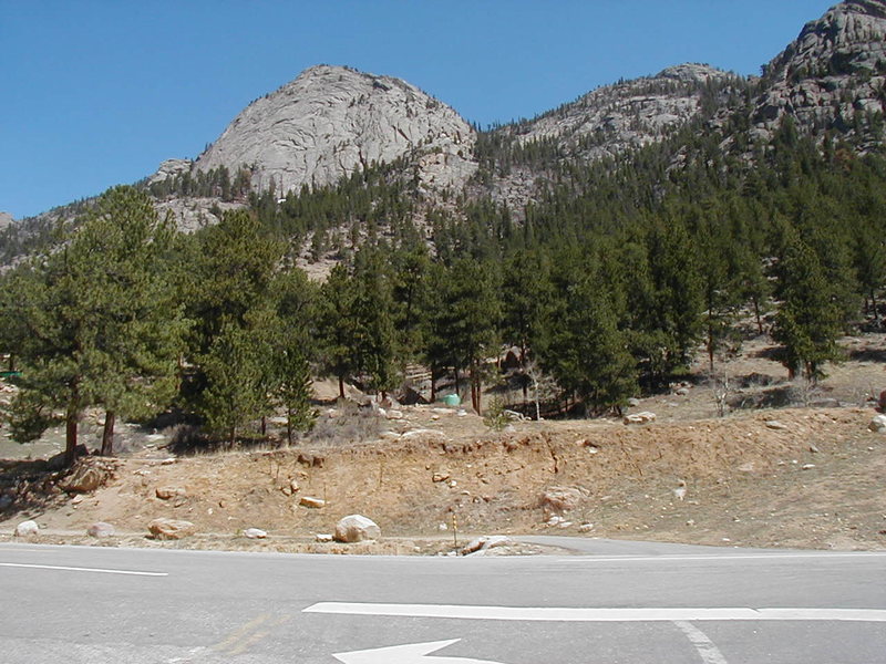 Roadside parking and access ravine.