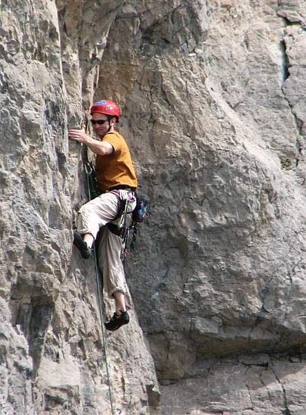 Perin Blanchard arriving at the short, shallow dihedral at about the midpoint of the line.<br>
<br>
Photo by Tyler Ross.
