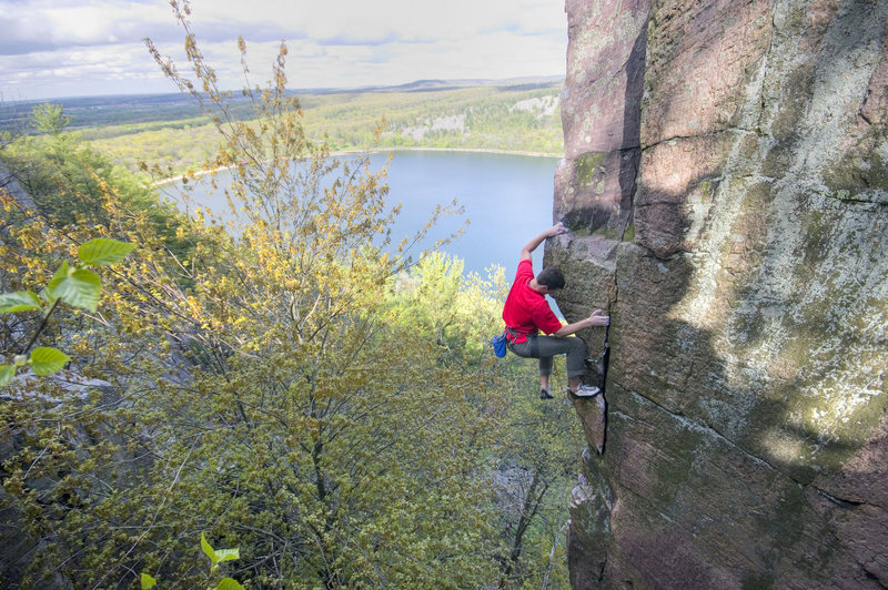 Isaac Therneau on his send of Son of the Great Chimney. May 10 '09.