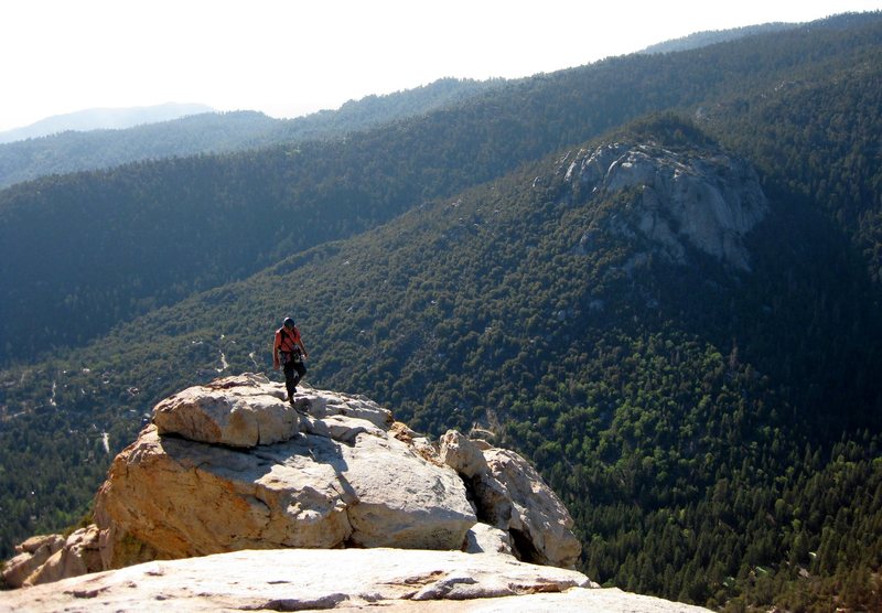 Jonny making his way to the summit of Tahquitz. Suicide can be seen in the background. We descended via the North gully, which was a lot of fun. <br>
<br>
5/19/09