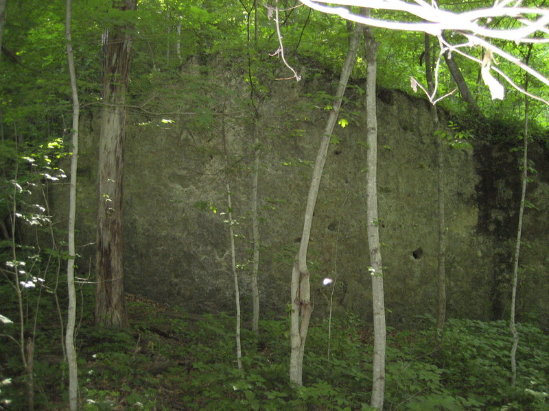 Climbing in Razorblade Boulder, Pictured Rocks