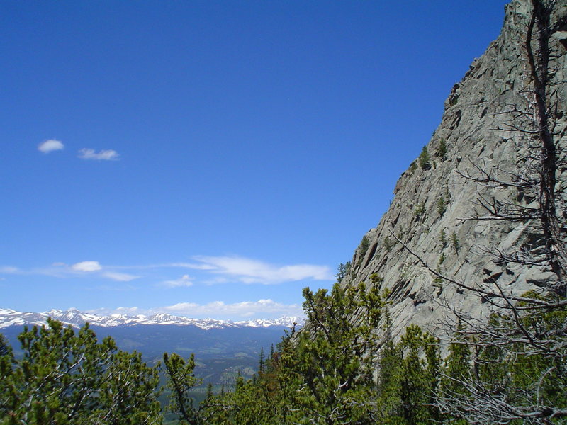 The grand sweep of Thorodins 2nd buttress from the saddle between 1 & 2 looking NW.